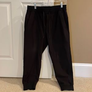 Lululemon Men’s ABC Joggers Black Size Medium 26” inseam